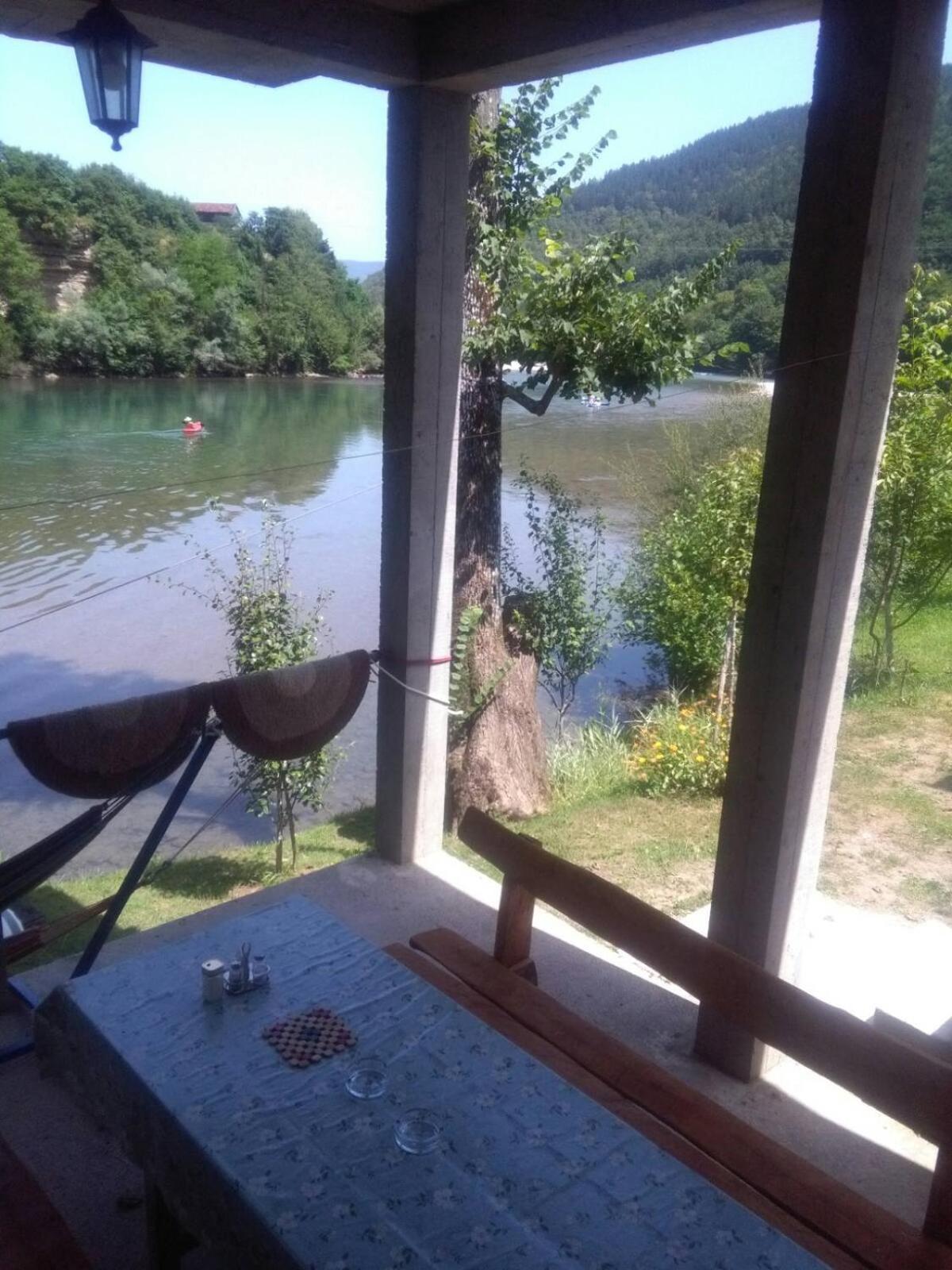 Vikendica Pored Drine Foca Handici Exterior photo